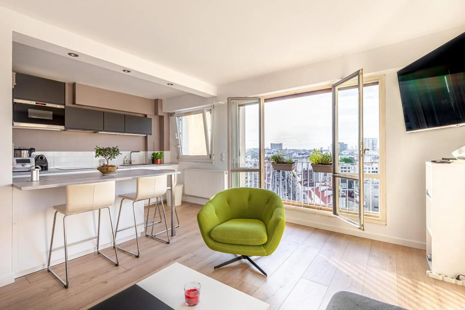 Контакты Guestready - Escapade A Saint-Lambert